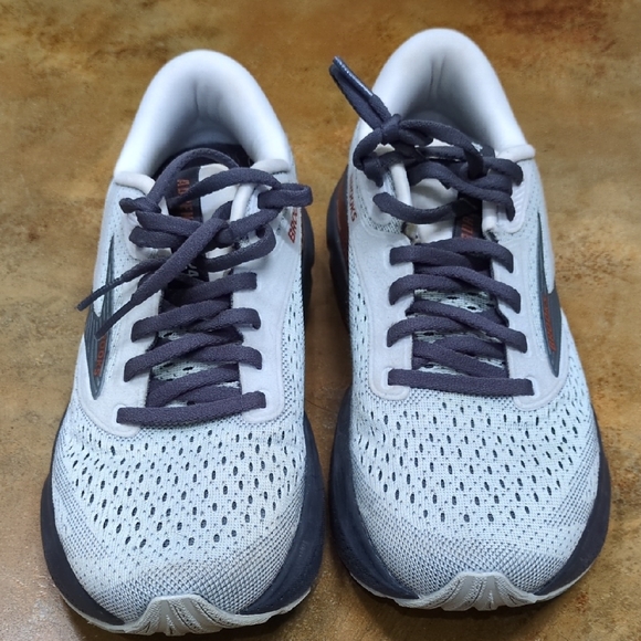 Women's Brooks Adrenaline GTS 24 - Picture 1 of 6